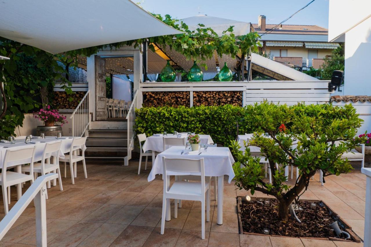 La Taverna Antica Rooms Pescara Exterior photo